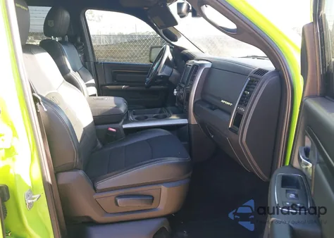 2017 Ram 1500 Sport 4X4 5'7 Box from USA, damaged, VIN 1C6RR7MT2HS827533